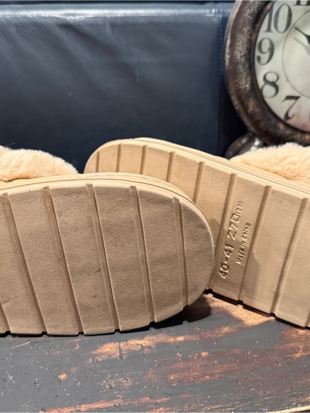 Cozy Faux-Fur Lined Women’s Slip-On Slippers - Tan - Picture 4 of 4
